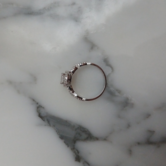 Engagement Ring Sterling Silver Cubic Zirconia Size 7 - Picture 8 of 16